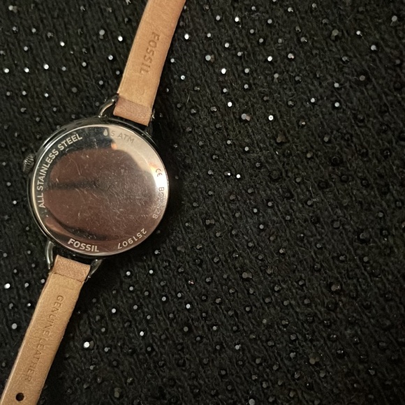 Fossil Watch - Picture 5 of 7